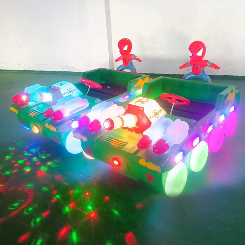 2025 nuevo coche de entretenimiento luminoso eléctrico para niños doble puesto cuadrado parque código de escaneo coche de choque de batería Shuanglu