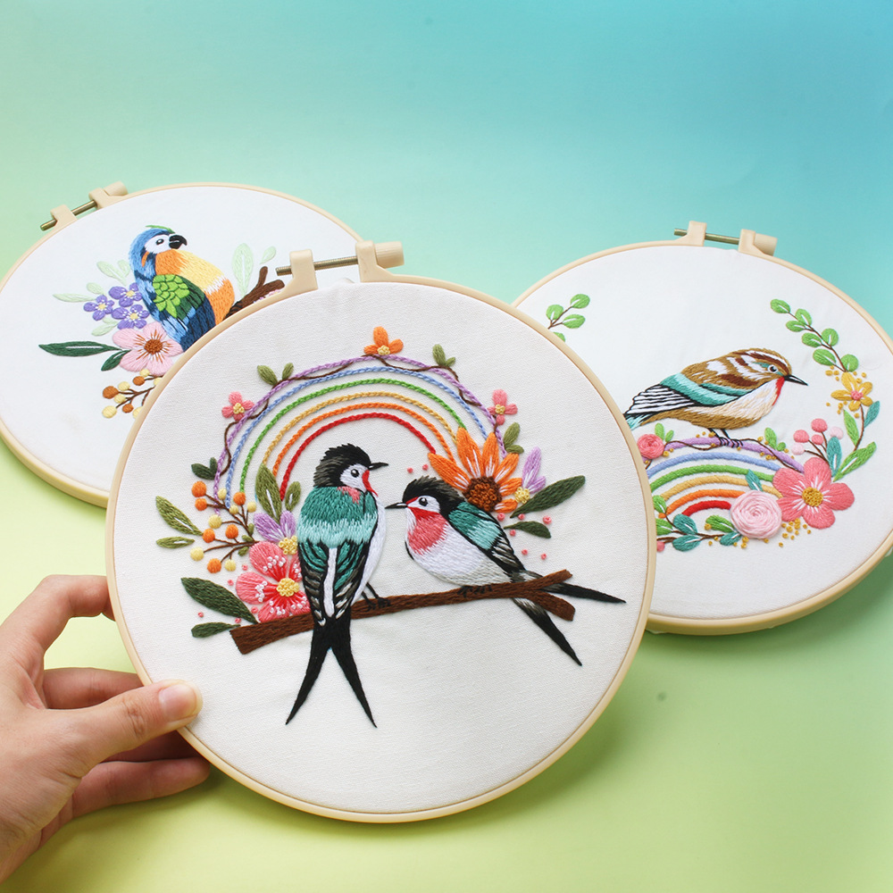 Paquete de material de bordado a mano de bricolaje de fábrica, flores, pájaros y árboles de estilo chino, kit de bordado de flor de ciruelo, costura e hilo, inglés transfronterizo