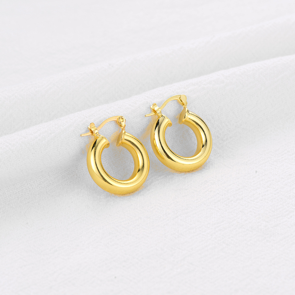 Geometric U-shaped Earclip Earrings Wholesale European And American Personalized Simple Ins New Tube Hollow Metal Earrings Female Temperament display picture 3