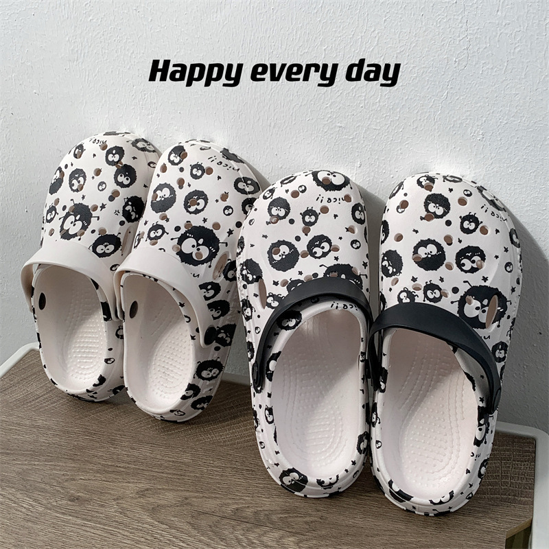 Cave Shoes Women's Fashion Ins Fashionable Anti-slip Internet-famous Cute Thick-soled Summer Beach Outer Wear Nurse Couple Sandals