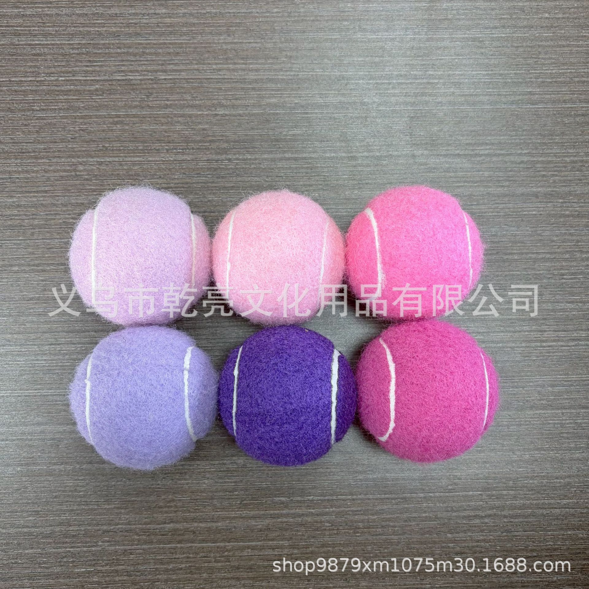 Manufacturer wholesale pink and purple tennis balls for beginner training and amateur competition, durable, can be printed with logo and customized in color