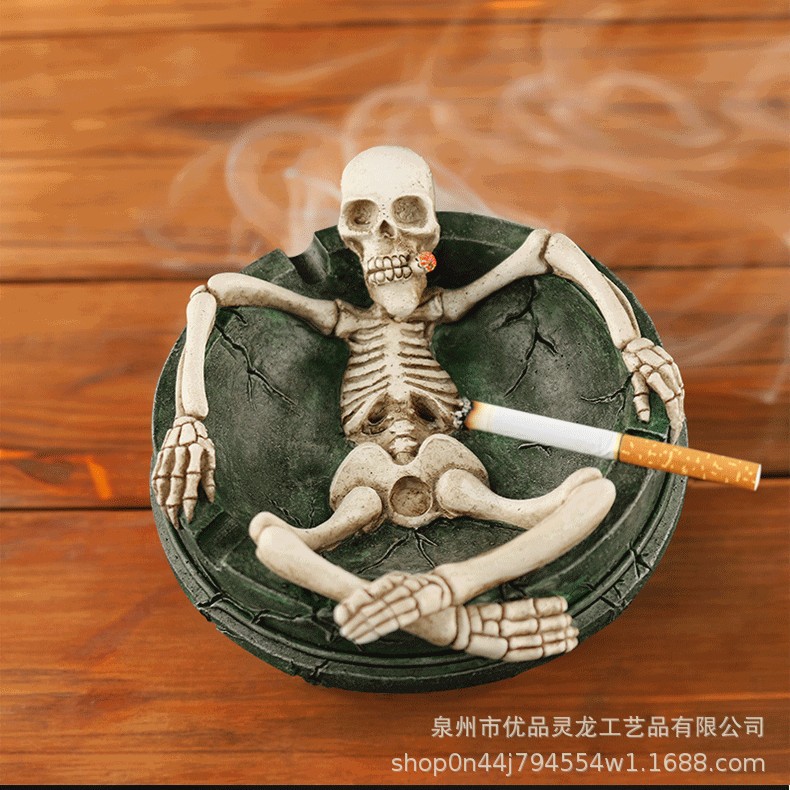해골 재떨이