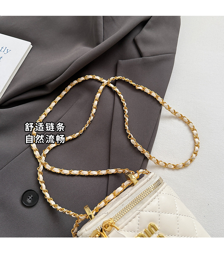 Little Bag Women 2025 Summer New Fashion diamond-shaped chain patent leather crossbody bag, versatile single-shoulder hand-carry bucket bag undefined