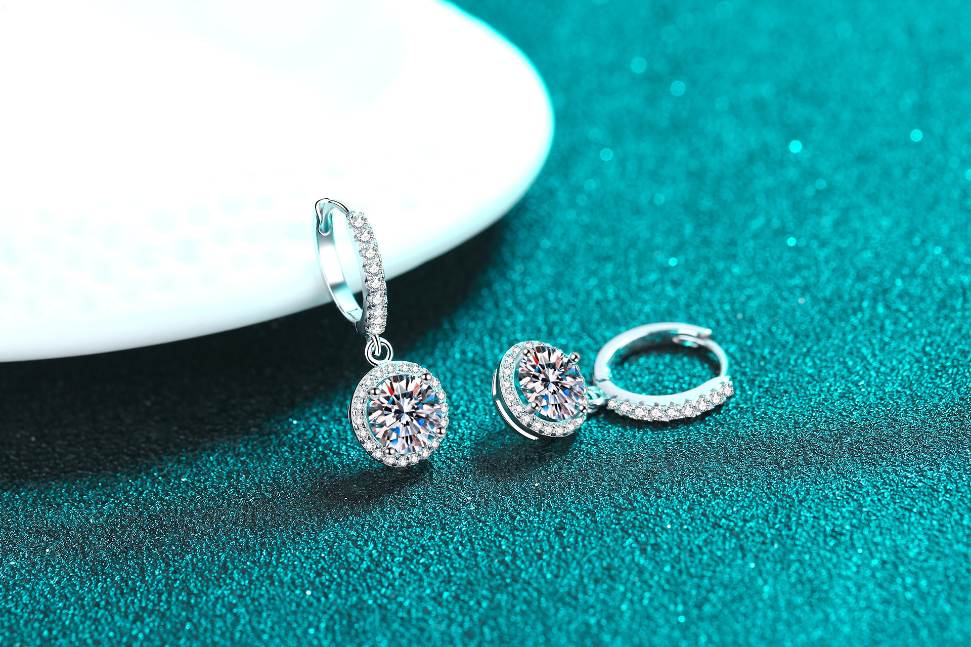 Luxurious Sweet Round Sterling Silver Moissanite Zircon Drop Earrings In Bulk display picture 3