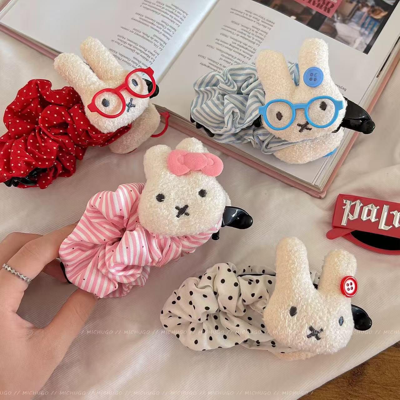 Cute Cartoon Bunny Hairpin for Women, Ponytail Vertical Clip on the Back of the Head, Banana Clip, Sweet Girl Hairpin Hair Accessory