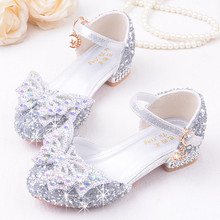 女童公主鞋2024夏季新款女童凉鞋儿童包头软底水晶鞋小女孩高跟鞋