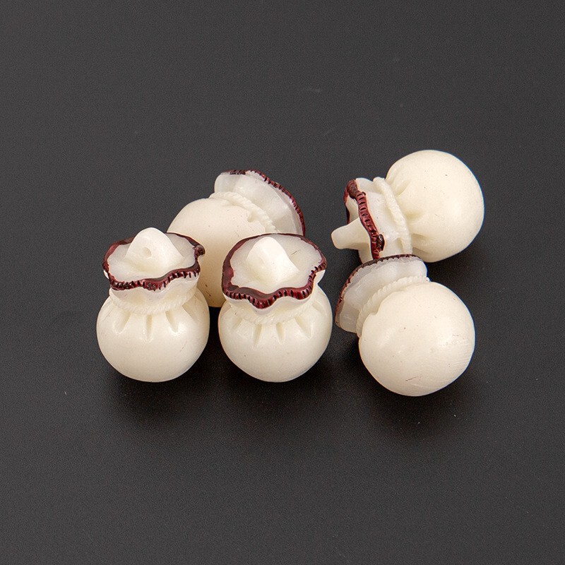 Manufacturer's Natural White Jade Bodhi Root Finely Carved Lucky Bag Money Bag Hand-Held Ornament DIY Buddhist Bead Jewelry Pendant Accessories Manufacturer's Natural White Jade Bodhi Root Finely Carved Lucky Bag Money Bag Hand-Held Ornament DIY Buddhist Bead Jewelry Pendant Accessories