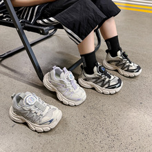 儿童网面运动鞋2026夏季款男童旋转纽扣跑步鞋女童软底防滑老爹鞋