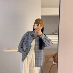 青と白のチェック柄カジュアル長袖チェック柄シャツ女性の夏薄いルーズ日焼け止めシャツ怠惰なスタイルのトップジャケット