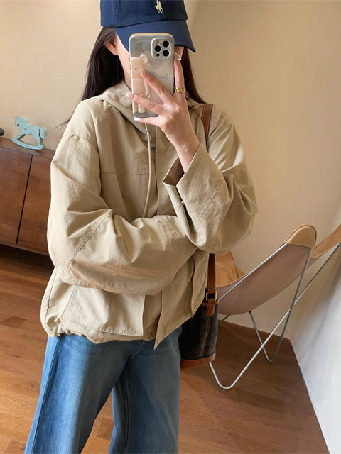 山系质感舒适肌理感宽松短款连帽冲锋衣休闲外套女2025秋|undefined