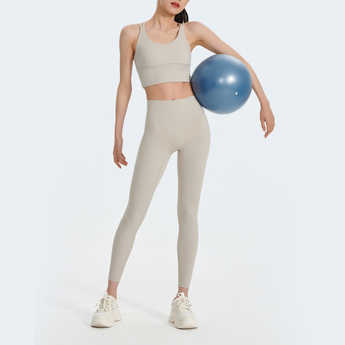 Double-sided brocade cloud feeling brushed set, elastic skin-friendly quick-drying tummy control shaping, detachable chest pads, high-end yoga set