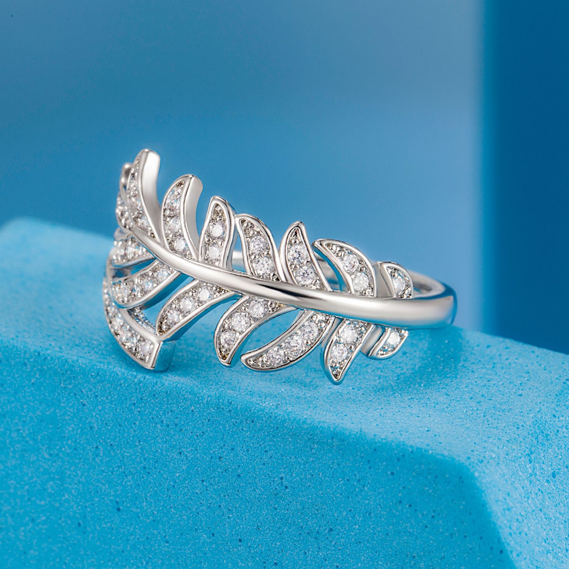 Open-Ended Creative And Unique Full Diamond Inlay, Minimalist Style With An Instagram-Worthy High-End Feel, Popular_voghion.com