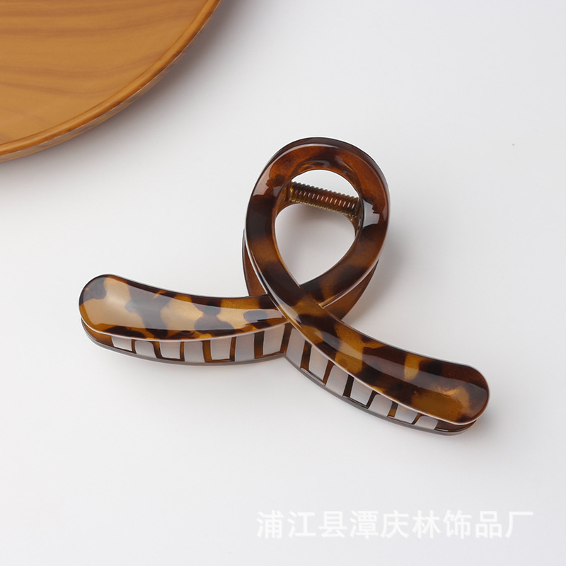 TCB大号复古简约豹纹抓夹2025新款交叉造型高级感盘发鲨鱼夹发饰|undefined