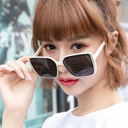 2024潮款网红同款韩版墨镜素颜神器瘦脸防紫外线时尚方框太阳眼镜