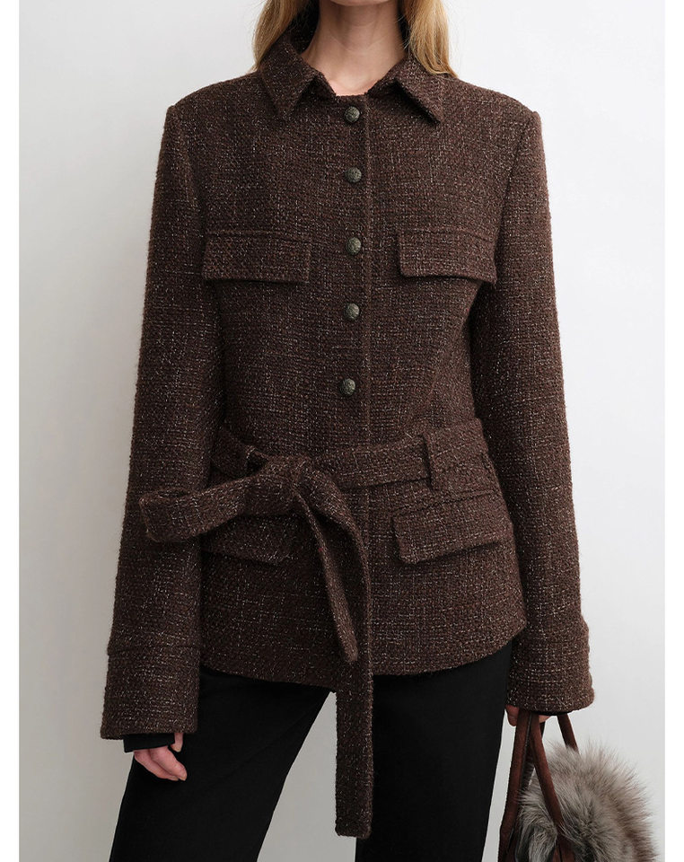 Áo khoác nữ dáng ôm kiểu sơ mi chất liệu dạ tweed lông cừu kèm thắt lưng, dài tay, cổ vest — Màu đỏ rượu Port chi tiết 10