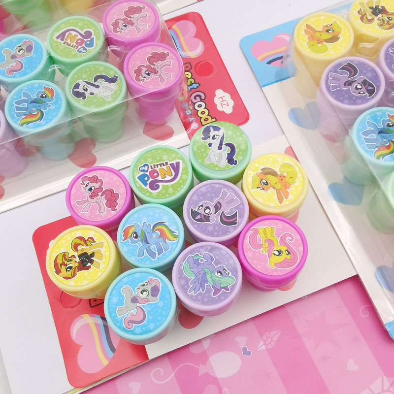 Pony Boley sellos de niños recompensas cuentas de mano juguetes dibujos animados lindos corazón de una niña púrpura sello Pony papelería.