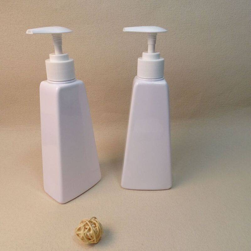 300ml Trapezoidal Lotion Bottle Pressing Shampoo Shower Gel Bottled PET Kitchen Oil Stain Cleaner Spray Bottle 300ml Trapezoidal Lotion Bottle Pressing Shampoo Shower Gel Bottled PET Kitchen Oil Stain Cleaner Spray Bottle