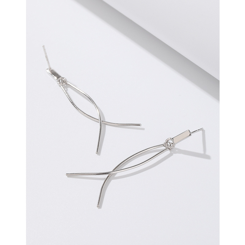 925 plata esterlina Cruz borla pendientes mujer luz lujo nicho diseño 2023 nuevo Stud pendientes temperamento alto sentido pendientes