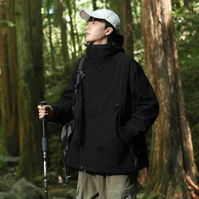 Black (graphene liner heat gathering)