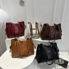 �¿�r��ͨ�ڏ͹Ű���2025�ﶬ���¿������Ů�μ���ϰ����ذ�