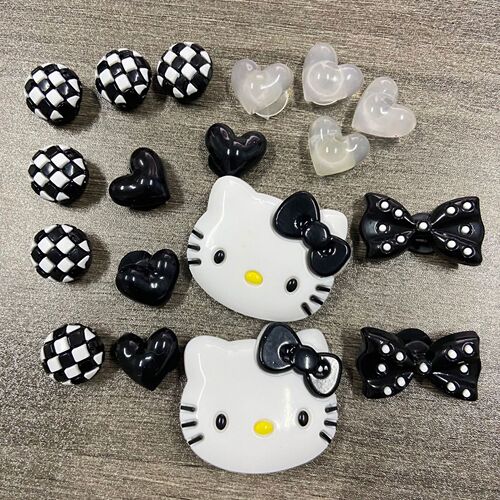 Cute girl's holey shoe accessories, detachable DIY shoe clips, cartoon-style small ornaments, shoe flowers, flip-flop clips, accessories