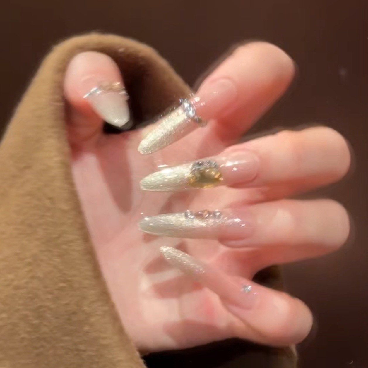 Uña hecha a mano lujosa uña de ojo de gato de alto nivel de manicure falsa nuevo parche de uñas de explosión se puede quitar