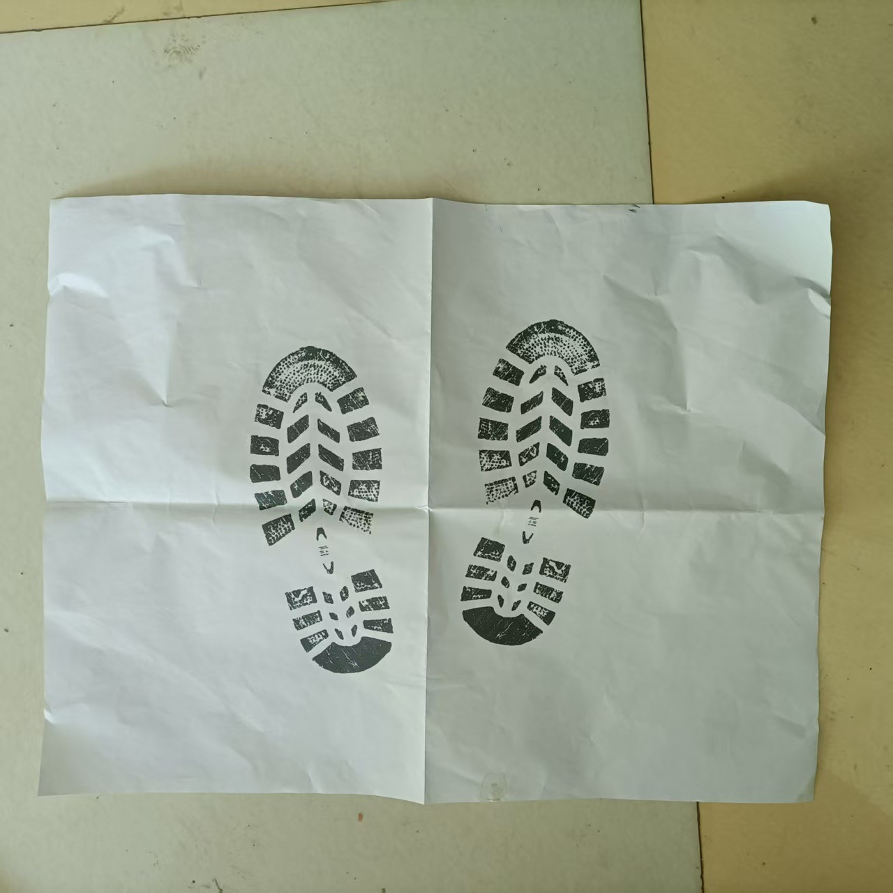 Supply of Car Floor Mat Paper, Kraft Paper Car Mat Paper, Disposable Waterproof Mat Paper