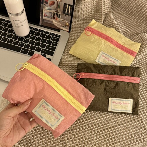 Traveling for a ride!  Travel storage bags, clothing suitcases, trunks, clothing packaging bags, mini waterproof certificate bags