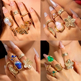 项链;戒指;耳环