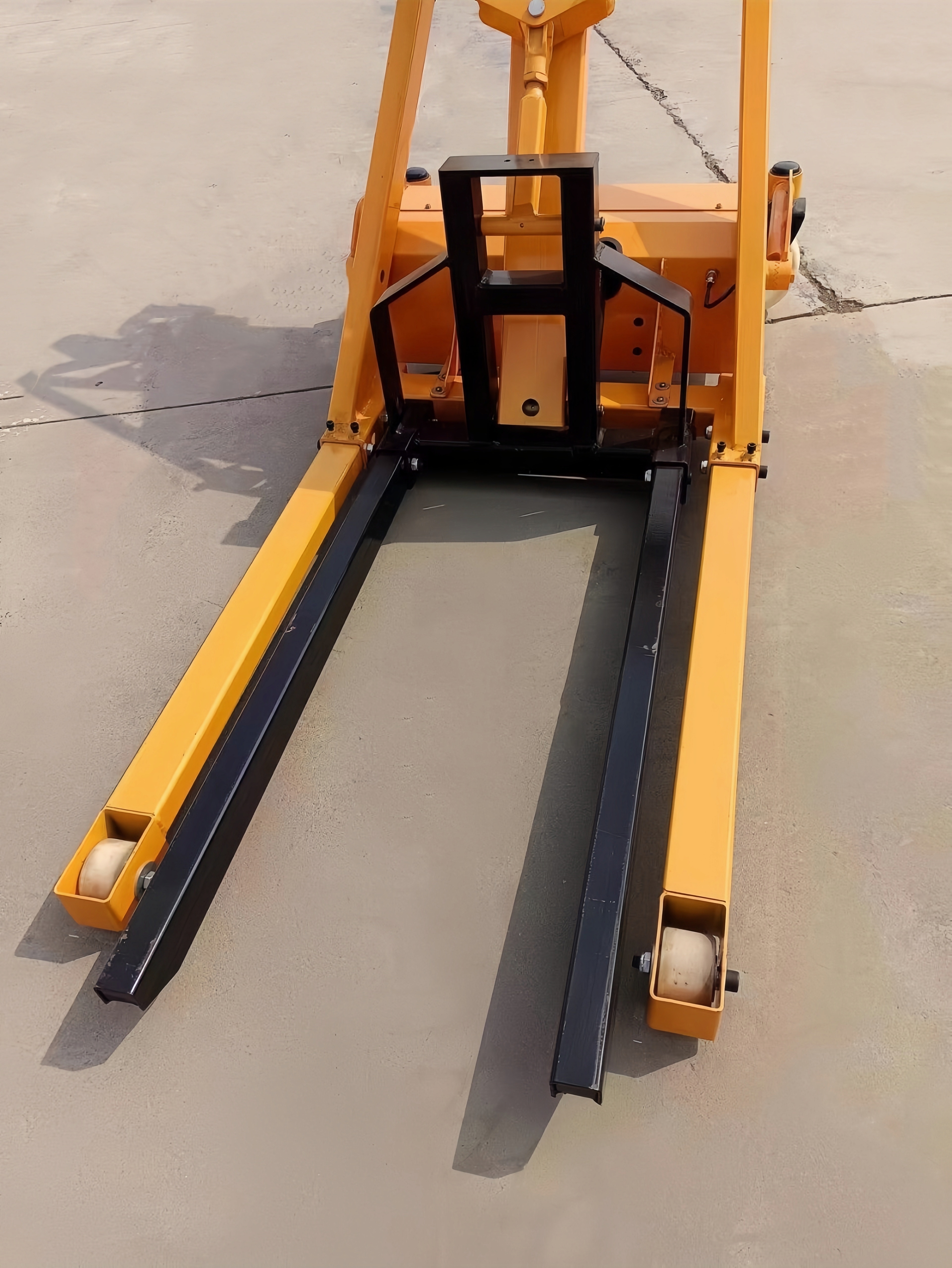 Portable Curved-Arm Electric Hydraulic Forklift, Small Lifting and Transport Vehicle, Household Simple Loading and Unloading Vehicle, Hand-Pushed Stacking Truck