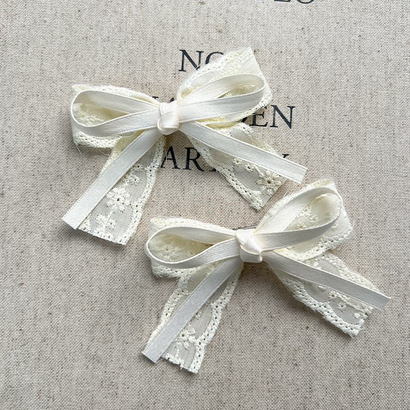 Retro Small Fresh Beige Embroidered Lace Hairpin Side Clip Broken Hair Clip Pastoral Bohemian Hairpin Duck Clip Retro Small Fresh Beige Embroidered Lace Hairpin Side Clip Broken Hair Clip Pastoral Bohemian Hairpin Duck Clip