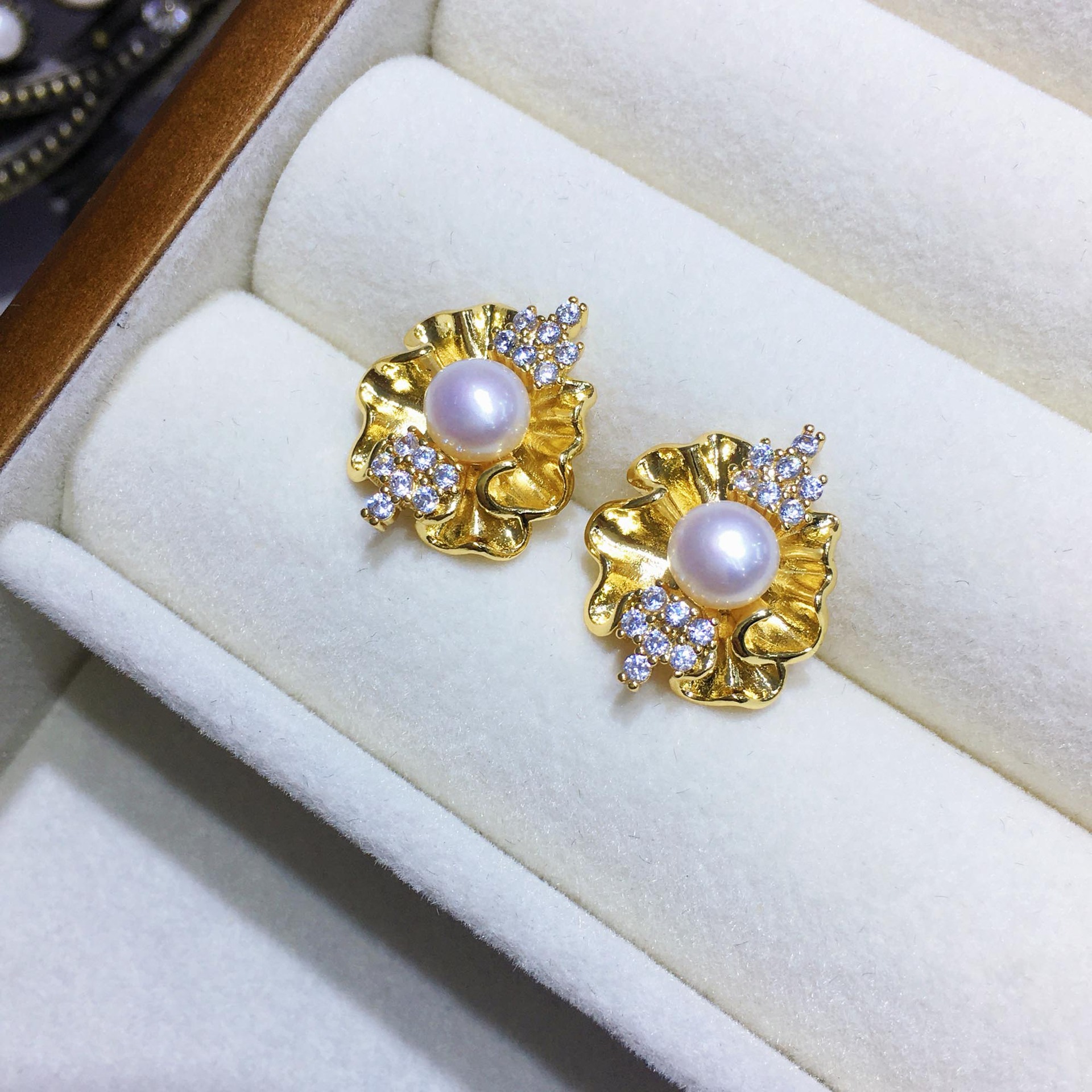 ����ʱ�и���tianȻ�������������˿������������ϵ�ж�������