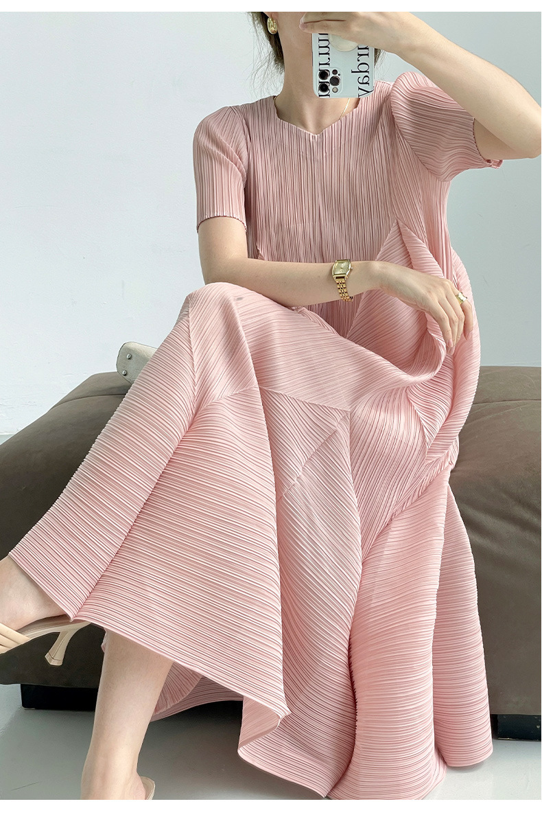 Đầm xếp ly ngắn tay họa tiết hoa nụ phong cách Pháp — Màu đen chi tiết 12