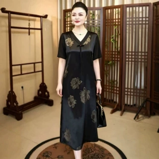 2026夏季新款时尚气质宽松中长款印花遮肉显瘦妈妈连衣裙大码洋气