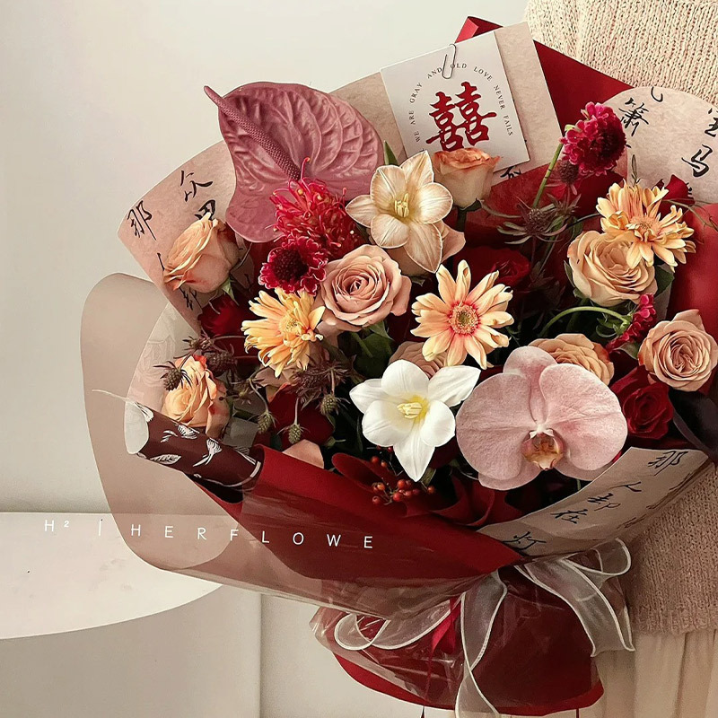 新しいお祝いの花束包装紙赤い花の包装紙オープニング結婚式の装飾雰囲気ギフト花の包装材料|undefined