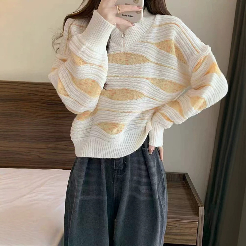 Fresh and stylish three-dimensional striped sweater for women, 2026 autumn and winter new Japanese college style soft long-sleeved knit top Fresh and stylish three-dimensional striped sweater for women, 2026 autumn and winter new Japanese college style soft long-sleeved knit top