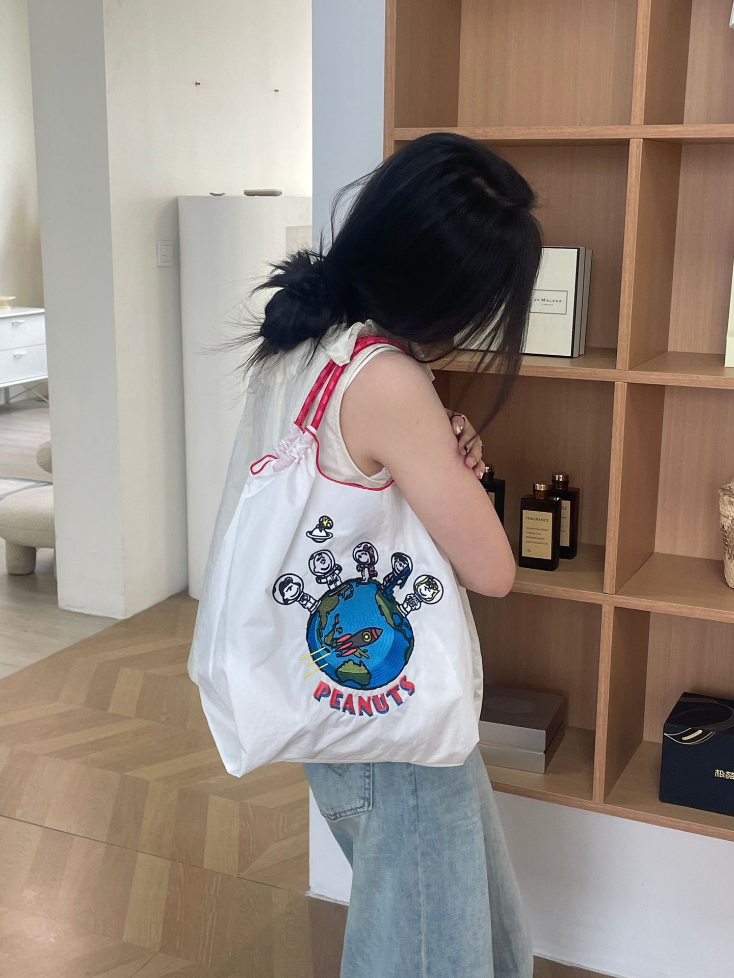 화이트 스누피 지구