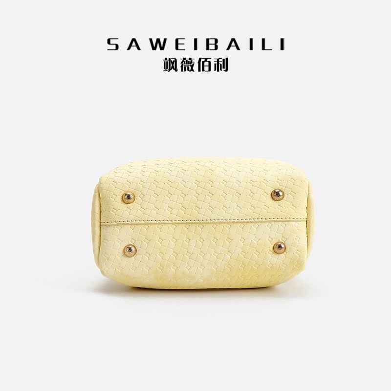 在庫あり Xiaoweiwang バッグ レディースバッグ 2025 新しいニッチデザインバッグ多用途通勤ミニトートバッグペンダント付き|undefined