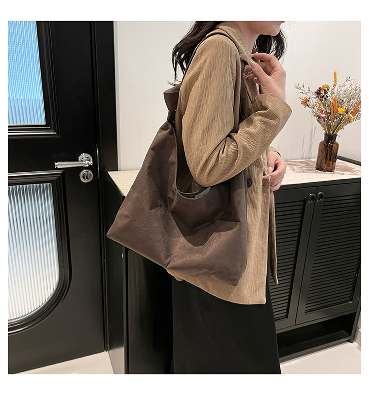 Cross-border suede large bag for women 2024 New style fashionable retro frosted tote bag for autumn and winter work and commuting bucket bag undefined