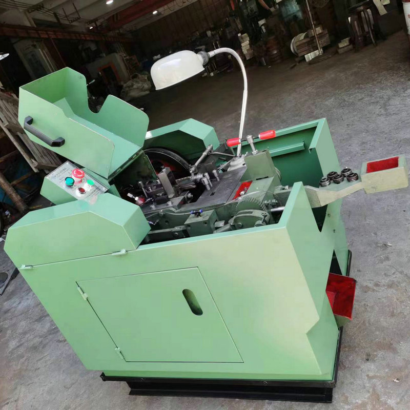 厂家供应质优高效一模两冲冷镦机 标准五金紧固件设备  现货厂