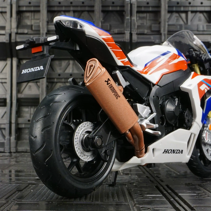 彩珀 31728 模拟版 CBR1000RR-R 摩托车模型 火焰刀片摩托车静态摆件 玩具 男孩