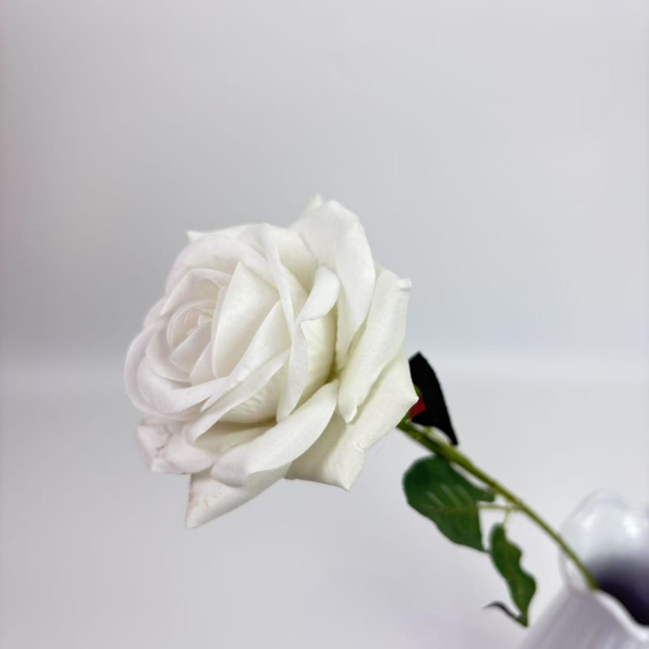 Simulación de una sola tela de terciopelo gran cuerno Mei en el hogar decoración de boda decoración de fotografía de San Valentín decoración de pared de flores