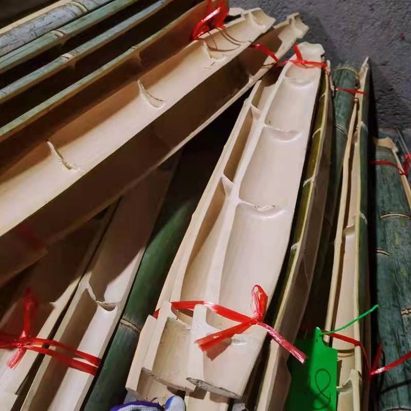 水を運ぶためのLao Nan竹扁担、建設現場の庭の装飾パフォーマンス小道具用に幅広に特別に設計、家庭用サイズの竹扁担|undefined