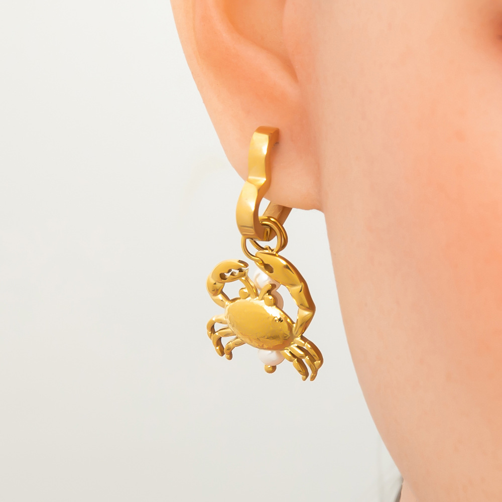 1 Piece Quantity PVD Coated Real Gold Plated 18K Gold Fish 304 Stainless Steel Elegant Simple Style Waterproof Non Tarnish Charm Sleeper Hoop Earrings Drop Earrings