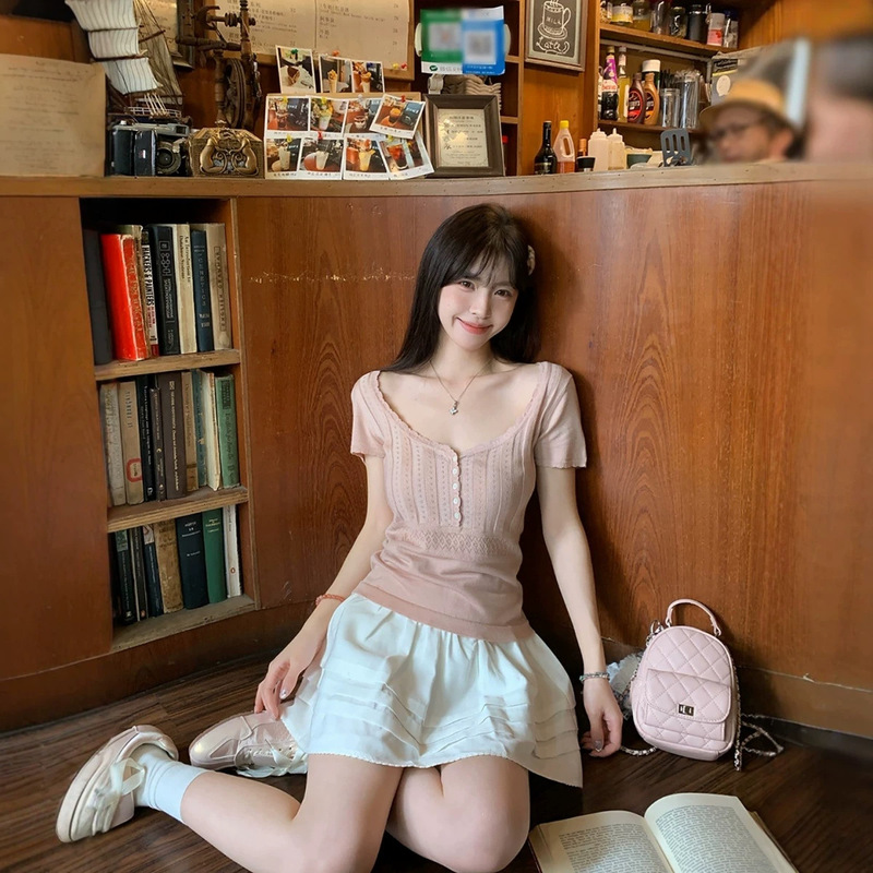 Morning Bloom Pink Crochet V-Neck Knitted Short-Sleeved T-Shirt for Women Summer Wear Cut Out Large Neckline Top