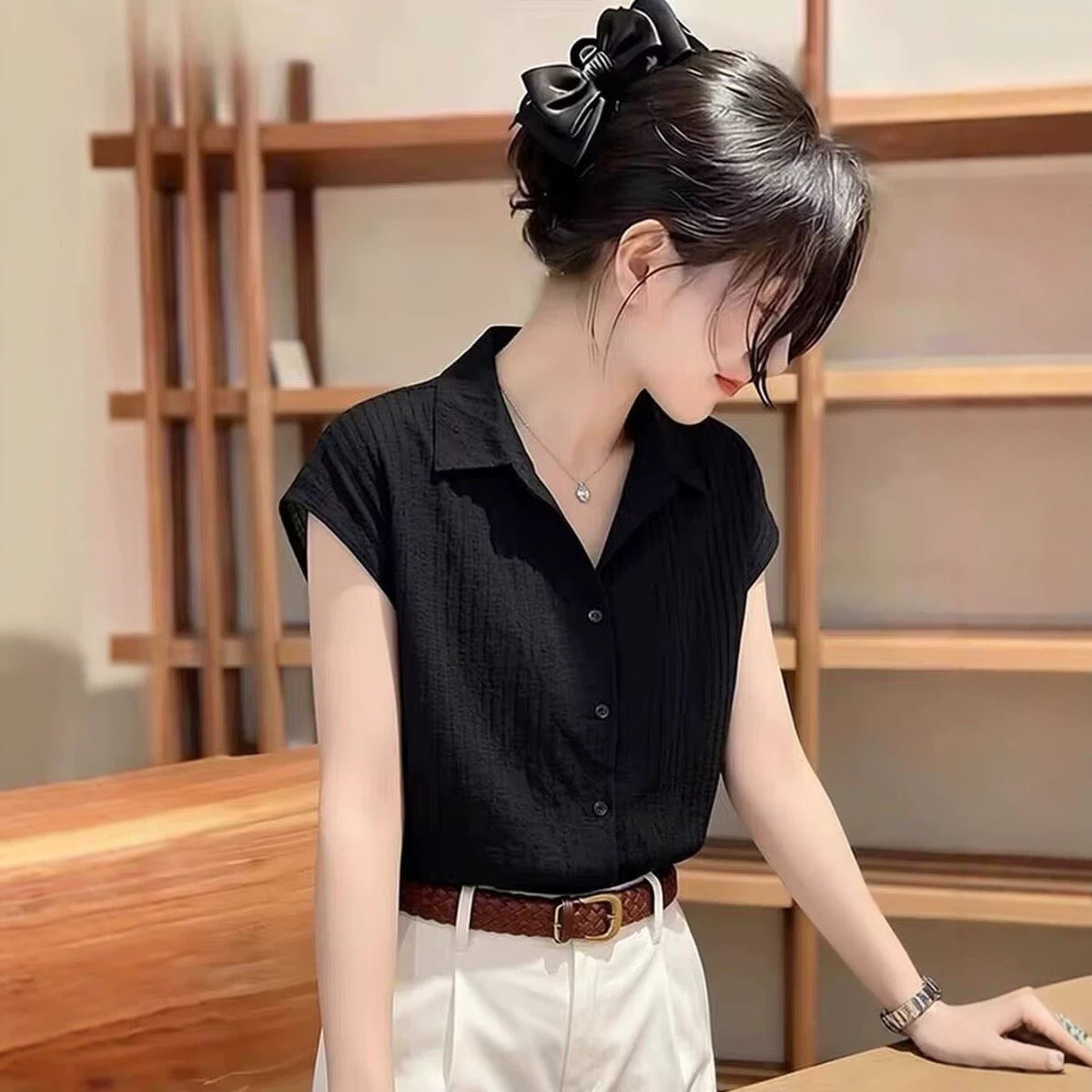 Áo sơ mi polo nữ tay ngắn cổ bẻ màu đen cao cấp — màu đen chi tiết 3