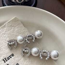 珍珠闪钻双C珍珠小香风发夹鸭嘴夹韩版轻奢高级感碎发夹发饰