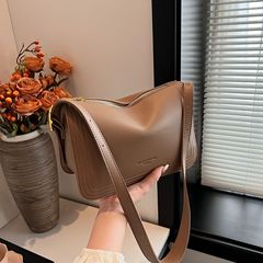 大容量單肩腋下包包女2024新款斜挎通勤枕頭包高級感小眾設計包包