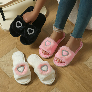 Q 87174 Heart plush indoor slippers ����ë�q�Ҿ���Ь�羳