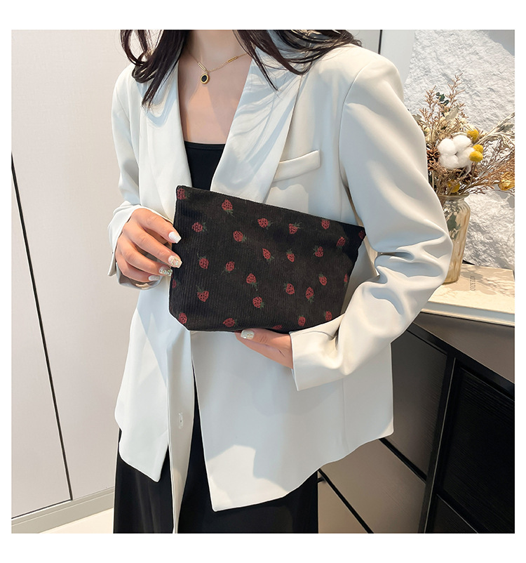 200g Weight Polyester Lining Material Zipper Closure Type / Strap Type Clutch Bag Bags Type Daily, Street, Shopping Occasion Canvas Material Strawberry Pattern All Seasons Season Unisex Gender Cute, Streetwear Style Square Shape Cute Streetwear Strawberry Canvas Square Makeup Bags 8